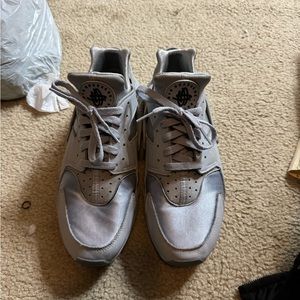 Nike Hurache size 11 wolf grey
